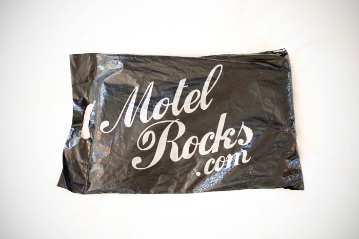 Shops similar to motel rocks